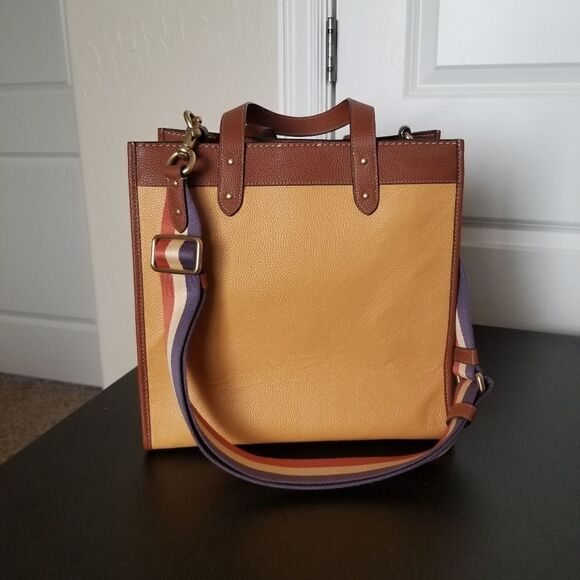 NWOT Coach Disney Field Large Tote - Picture 4 of 10